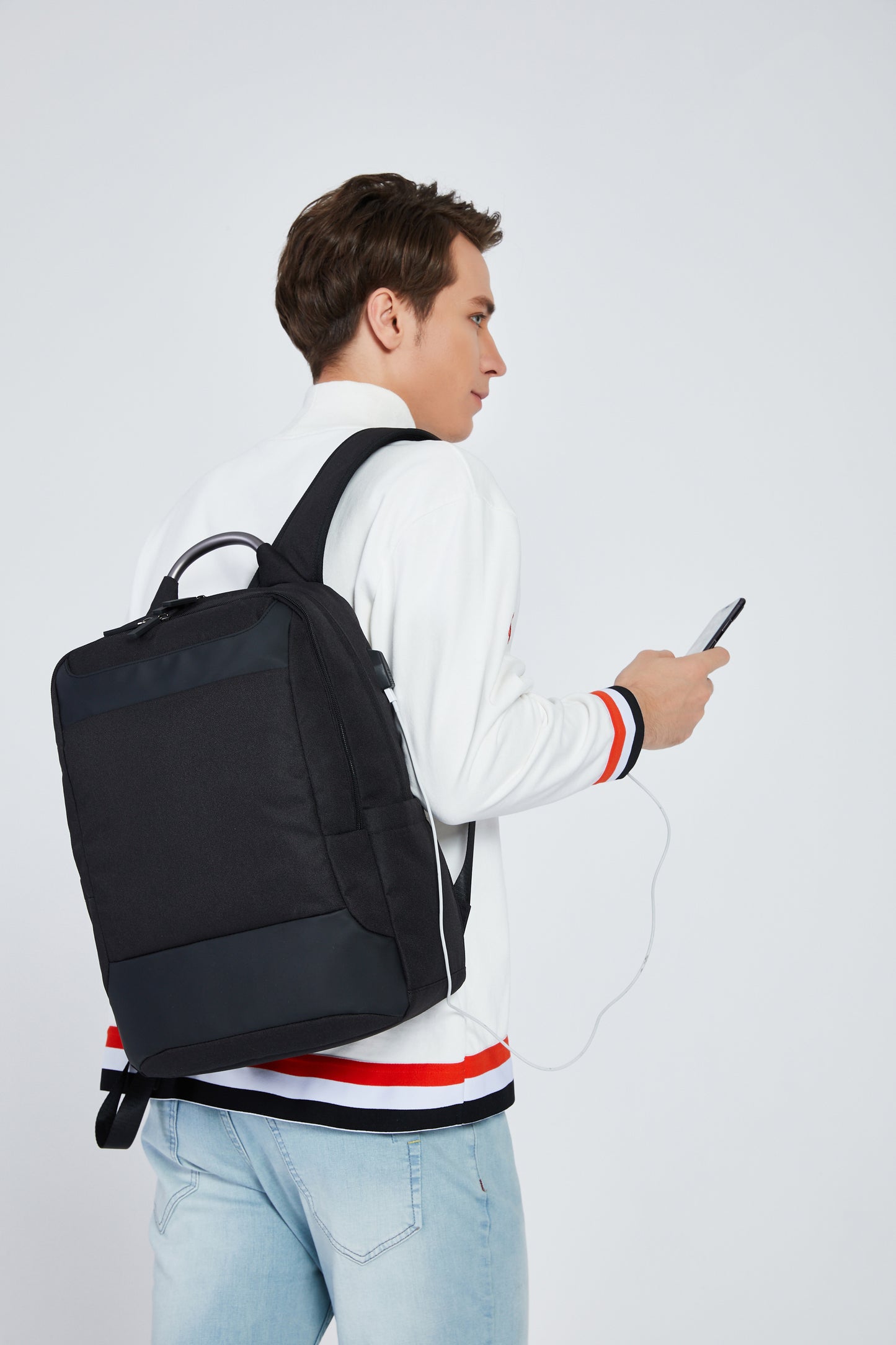 Black Backpack, Laptop Backpack 15.6 Inch Mens Rucksack Work School Bag with USB Charging Port Waterproof Day pack for Business Travel College..
