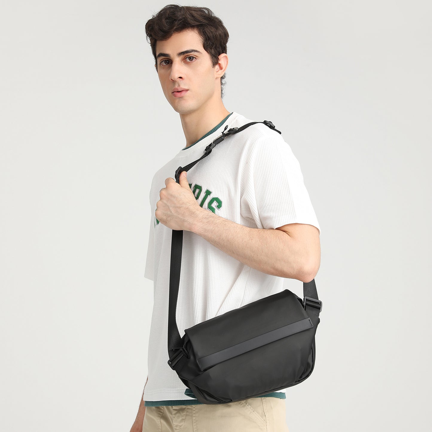 Large Crossbody Sling Bag: Over Shoulder Backpack Daypack Casual Cross Chest Side Pack Sling Bags Chest Shoulder Backpacks